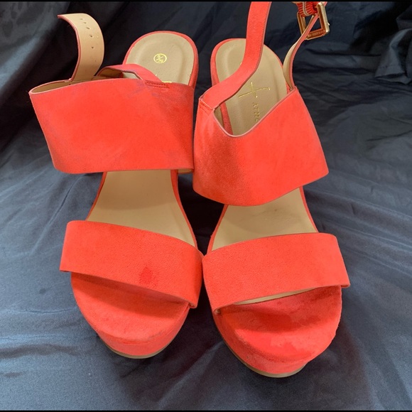 Heels - Picture 2 of 2